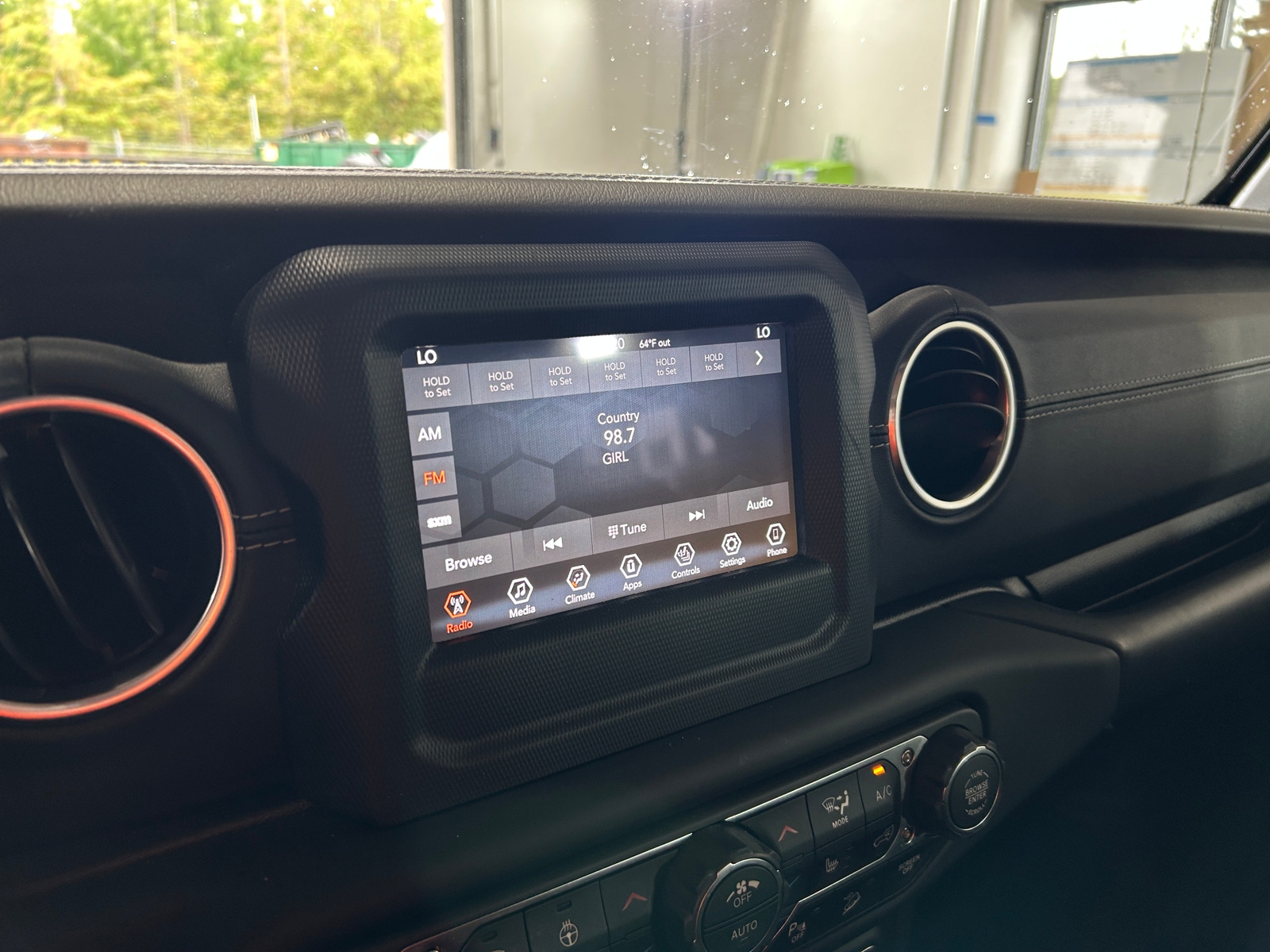 Thumbnail: 2019 Jeep Wrangler - 3
