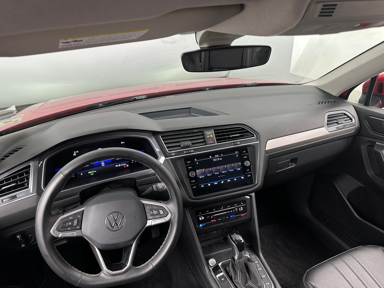 Thumbnail: 2023 Volkswagen Tiguan - 2