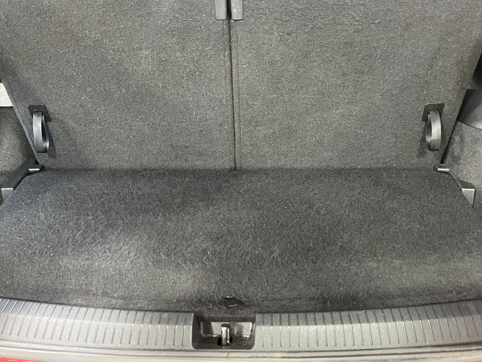 Thumbnail: 2023 Volkswagen Tiguan - 6