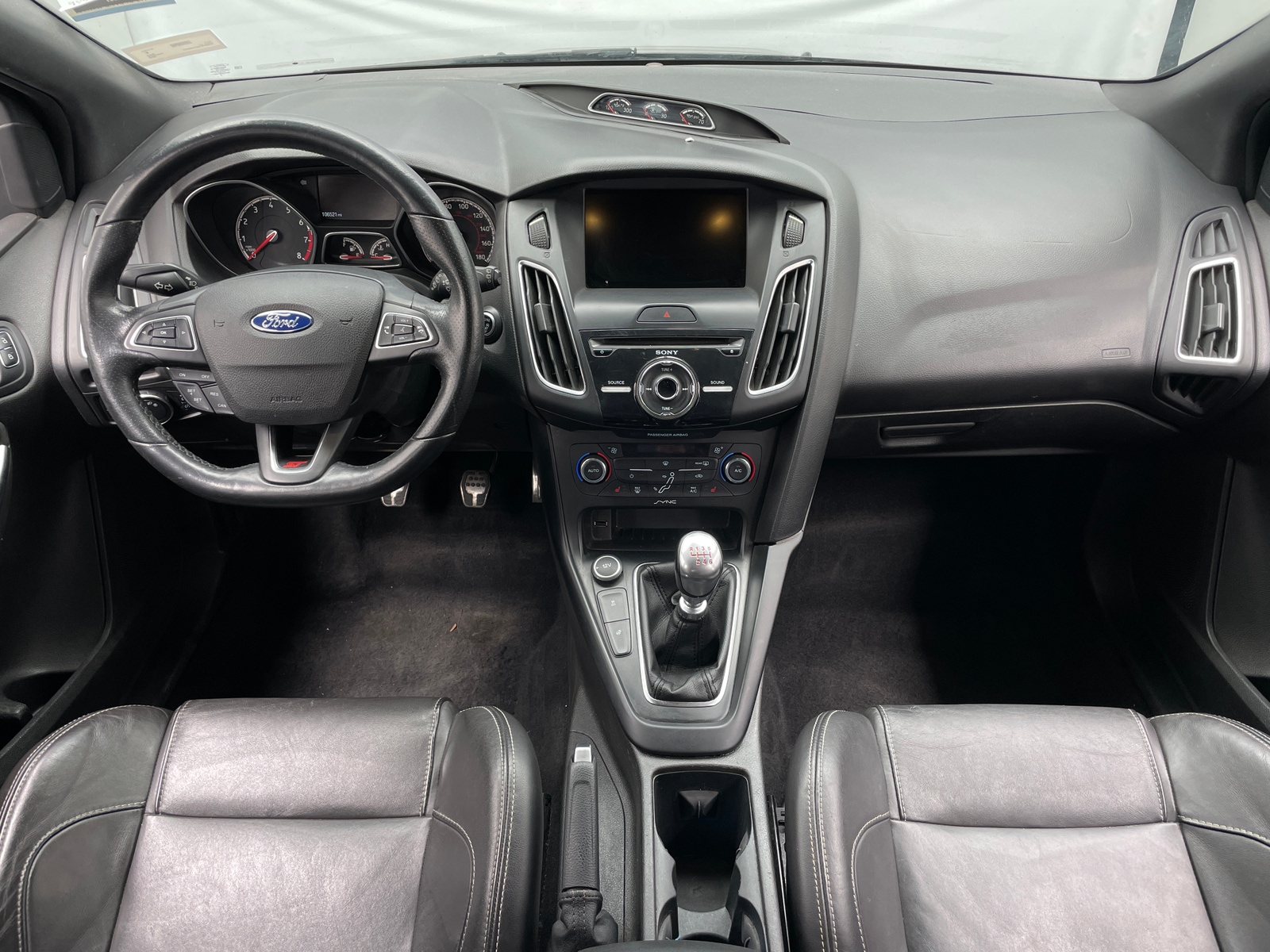 Thumbnail: 2015 Ford Focus - 2