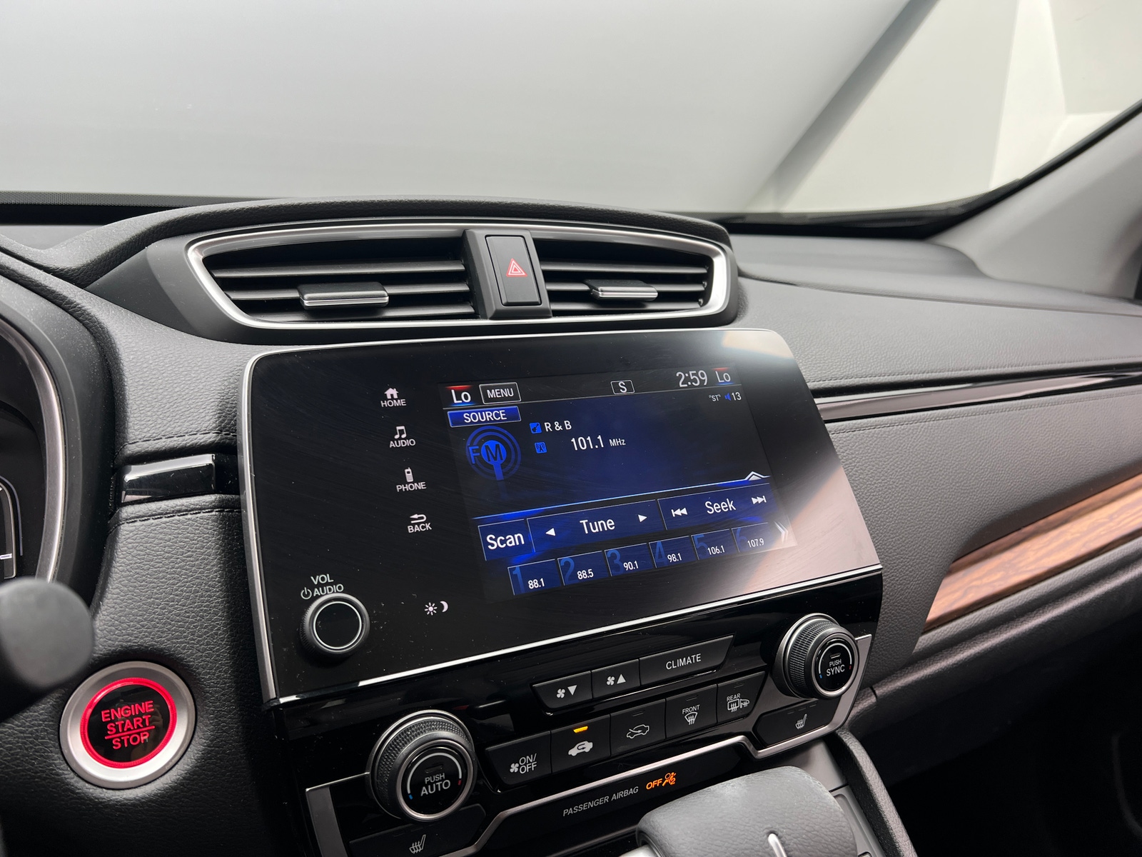 Thumbnail: 2019 Honda CR-V - 4