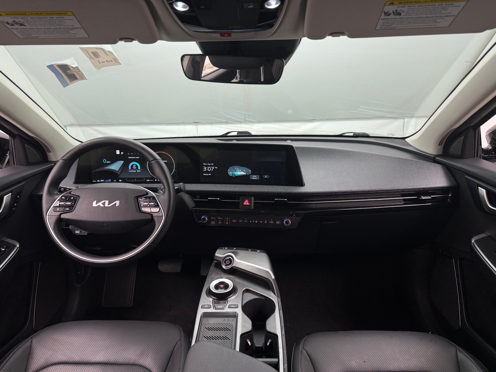 Thumbnail: 2022 Kia EV6 - 2