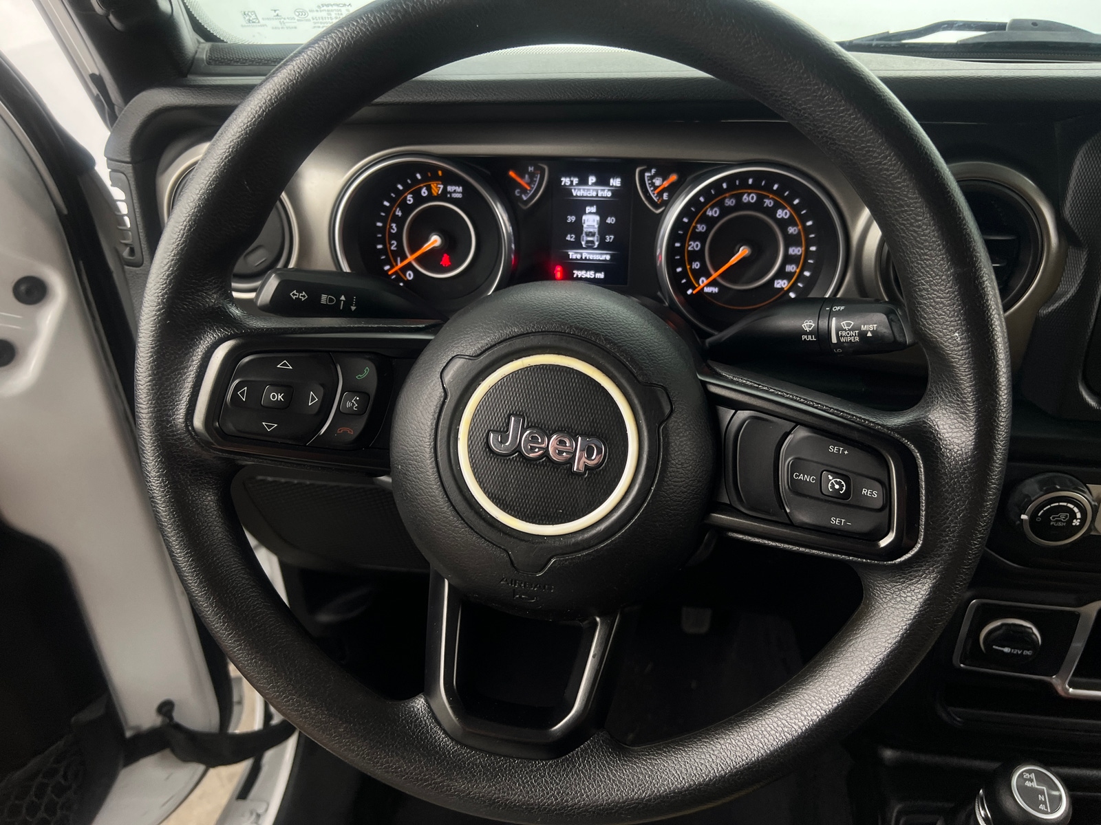 Thumbnail: 2018 Jeep Wrangler - 5