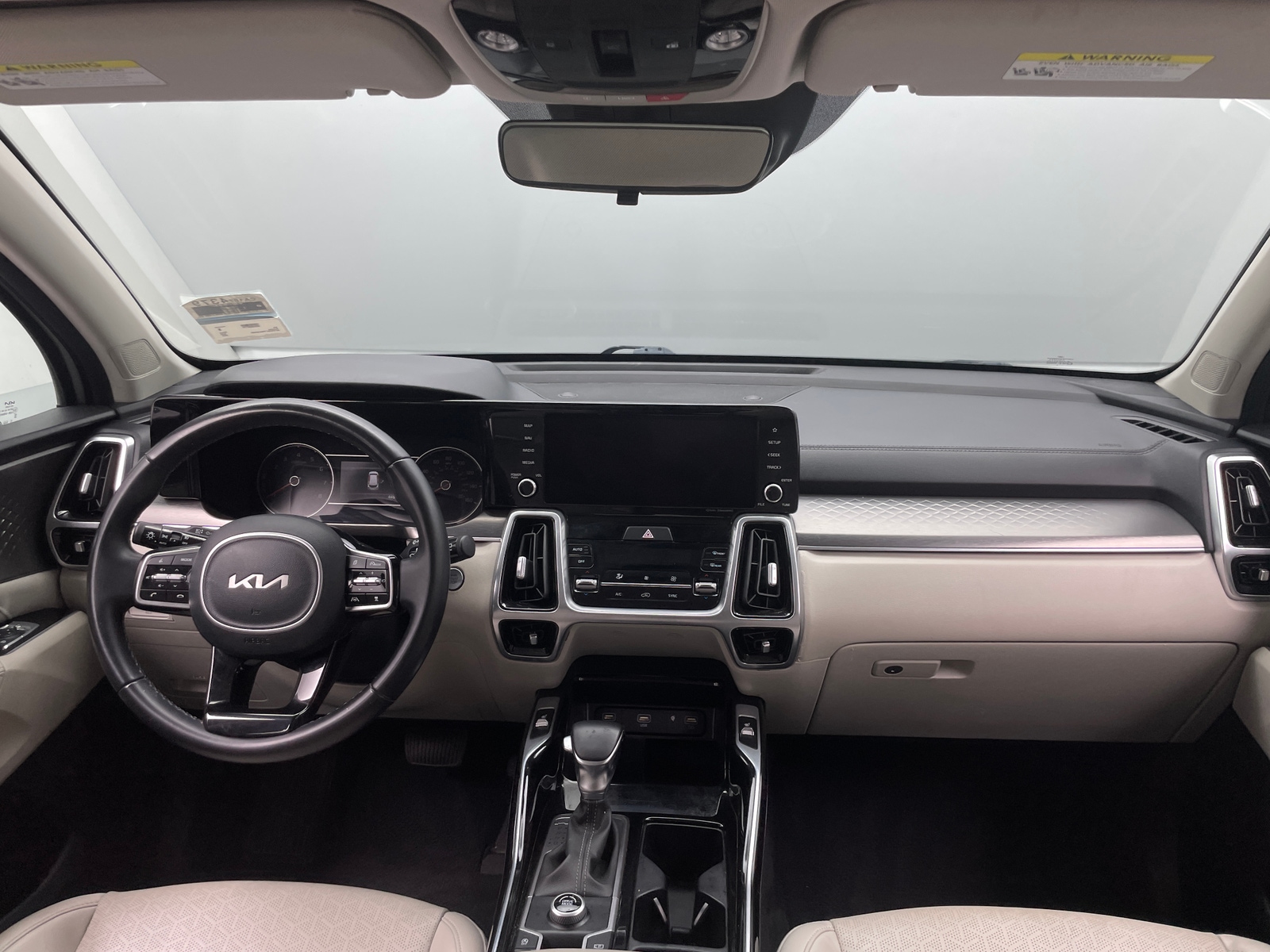 Thumbnail: 2022 Kia Sorento - 2