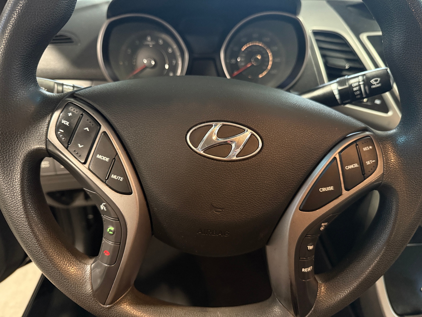 Thumbnail: 2015 Hyundai Elantra - 5