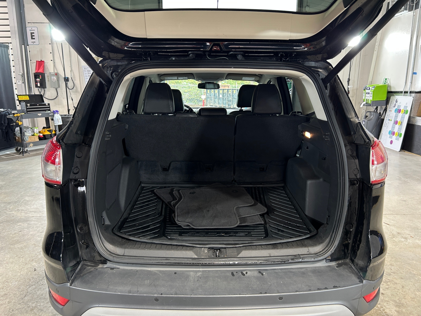 Thumbnail: 2016 Ford Escape - 6