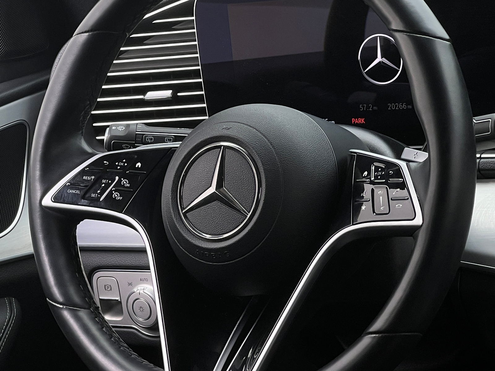 Thumbnail: 2024 Mercedes-Benz GLE - 4