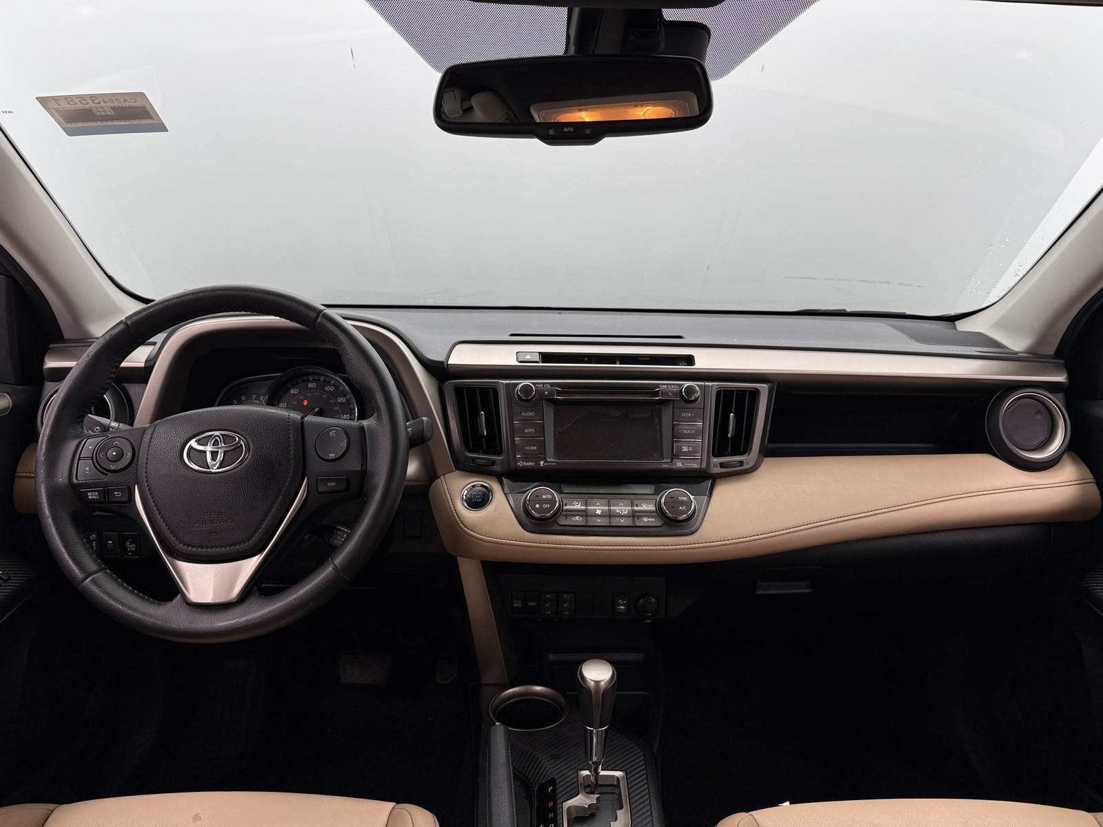 Thumbnail: 2015 Toyota RAV4 - 2