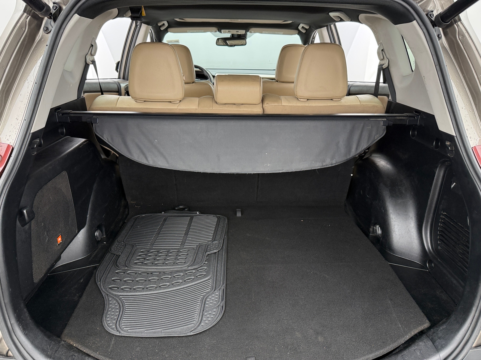 Thumbnail: 2015 Toyota RAV4 - 6