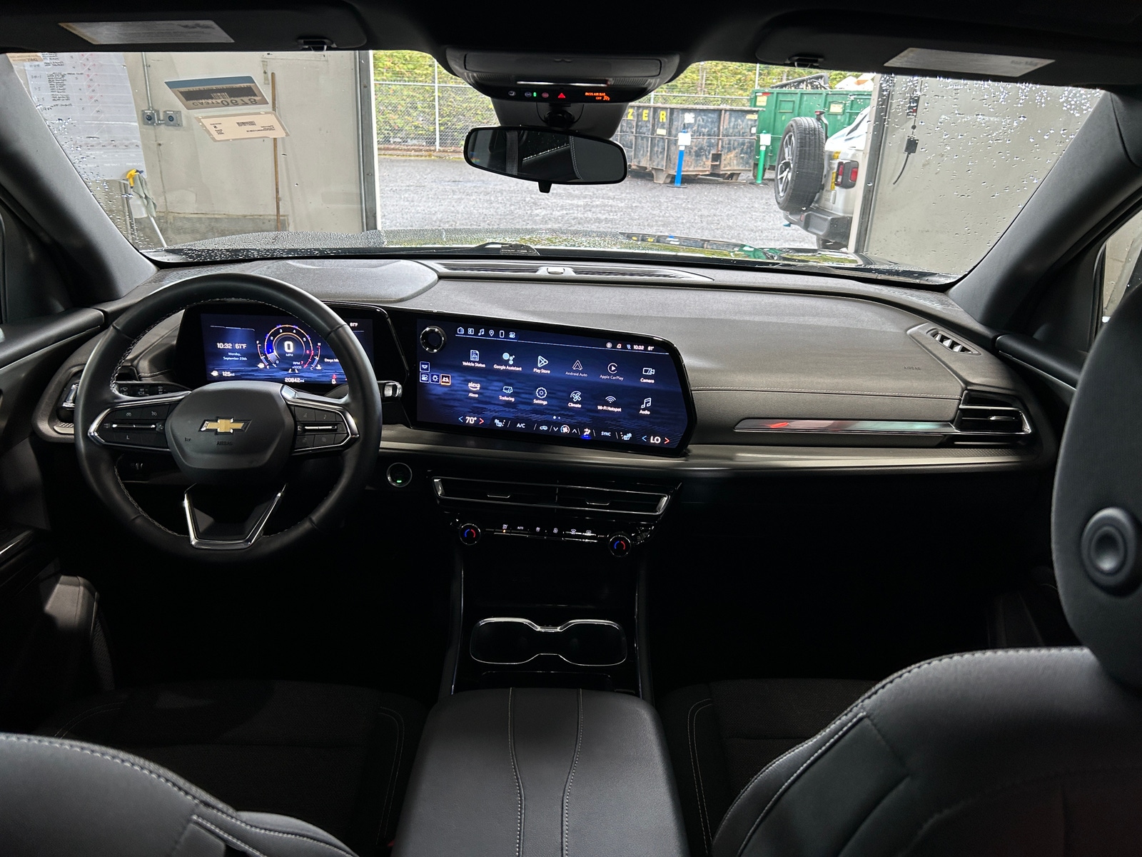 Thumbnail: 2025 Chevrolet Traverse - 3