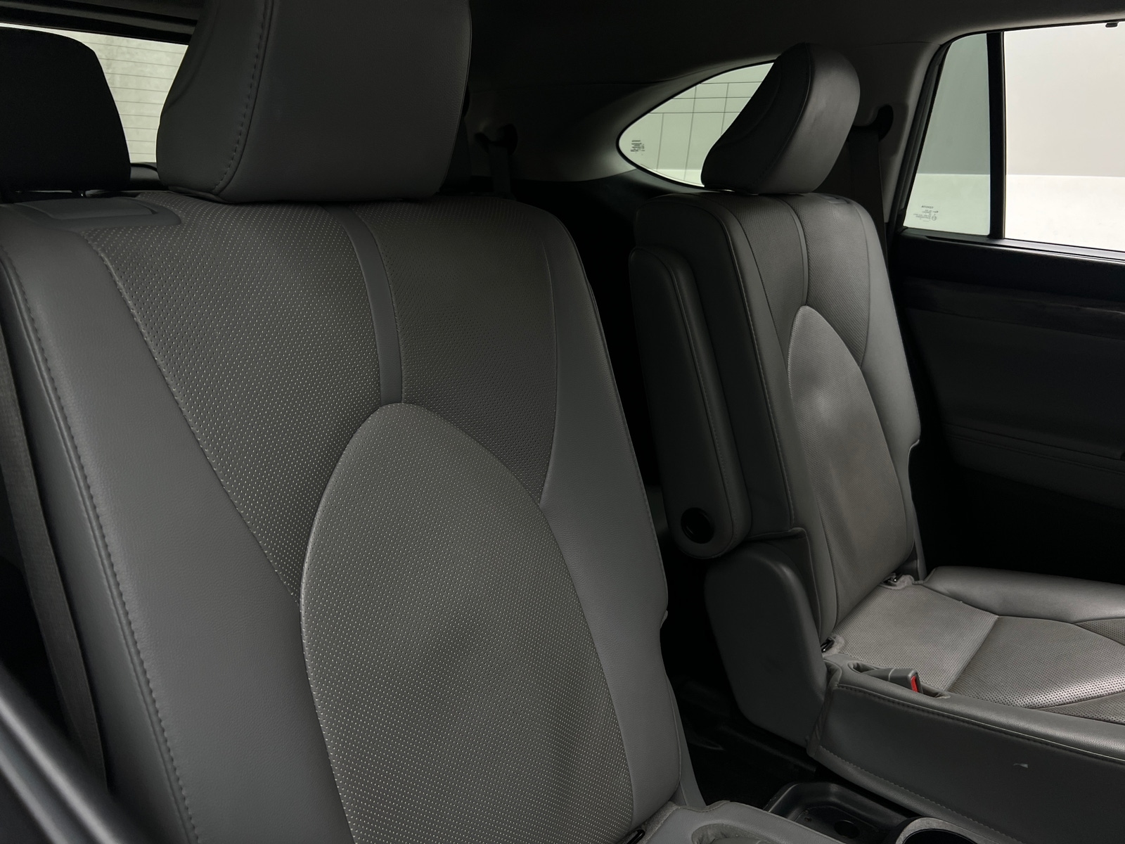 Thumbnail: 2021 Toyota Highlander - 5