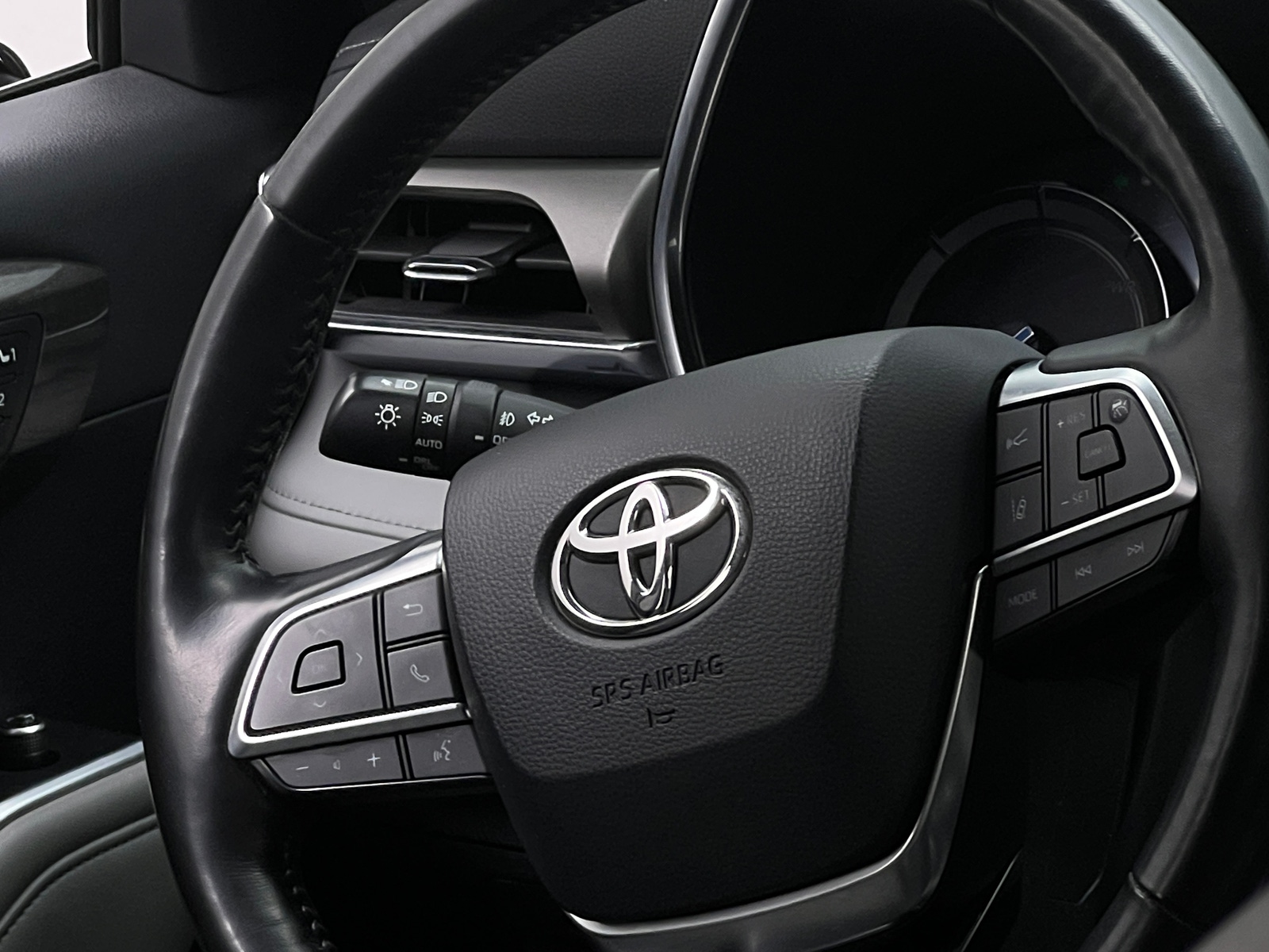 Thumbnail: 2021 Toyota Highlander - 4