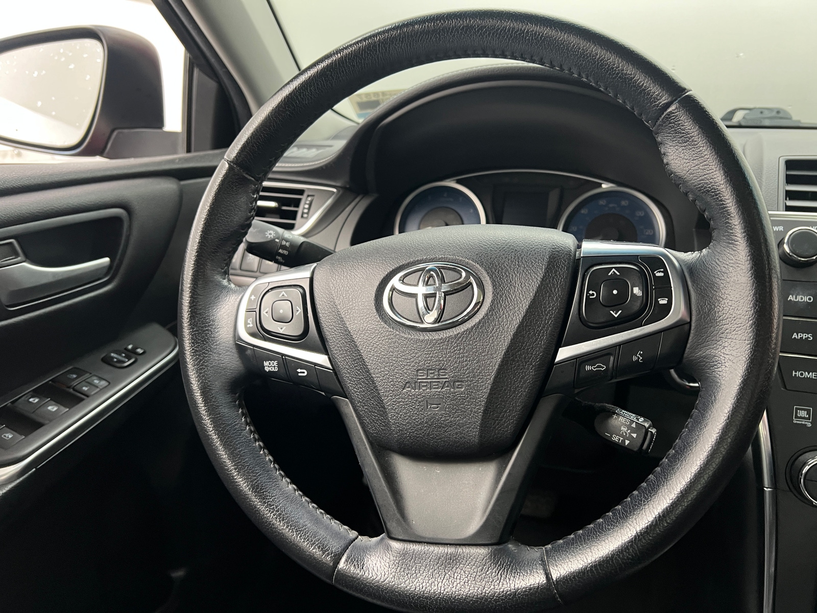 Thumbnail: 2016 Toyota Camry - 4