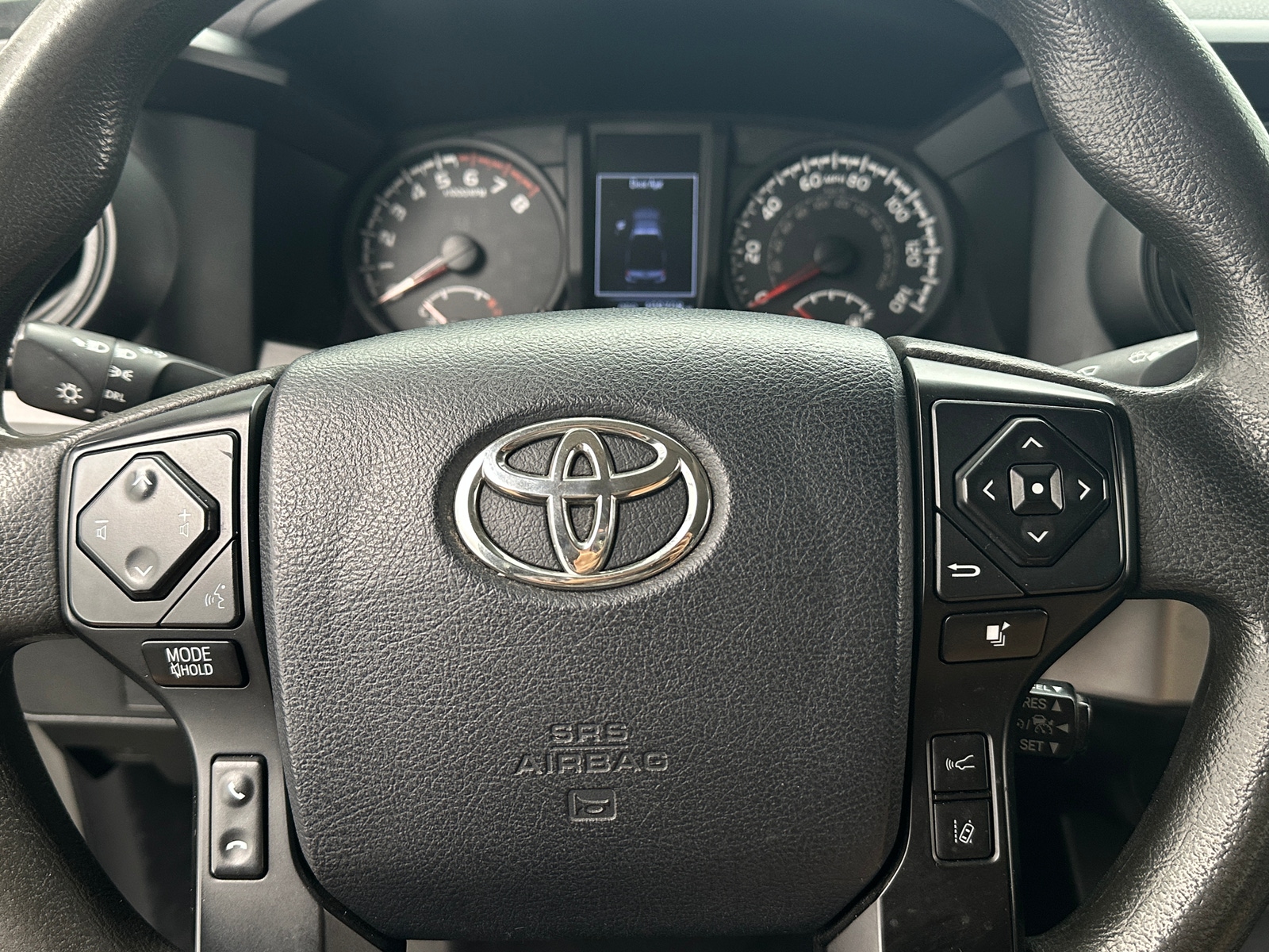 Thumbnail: 2019 Toyota Tacoma - 5