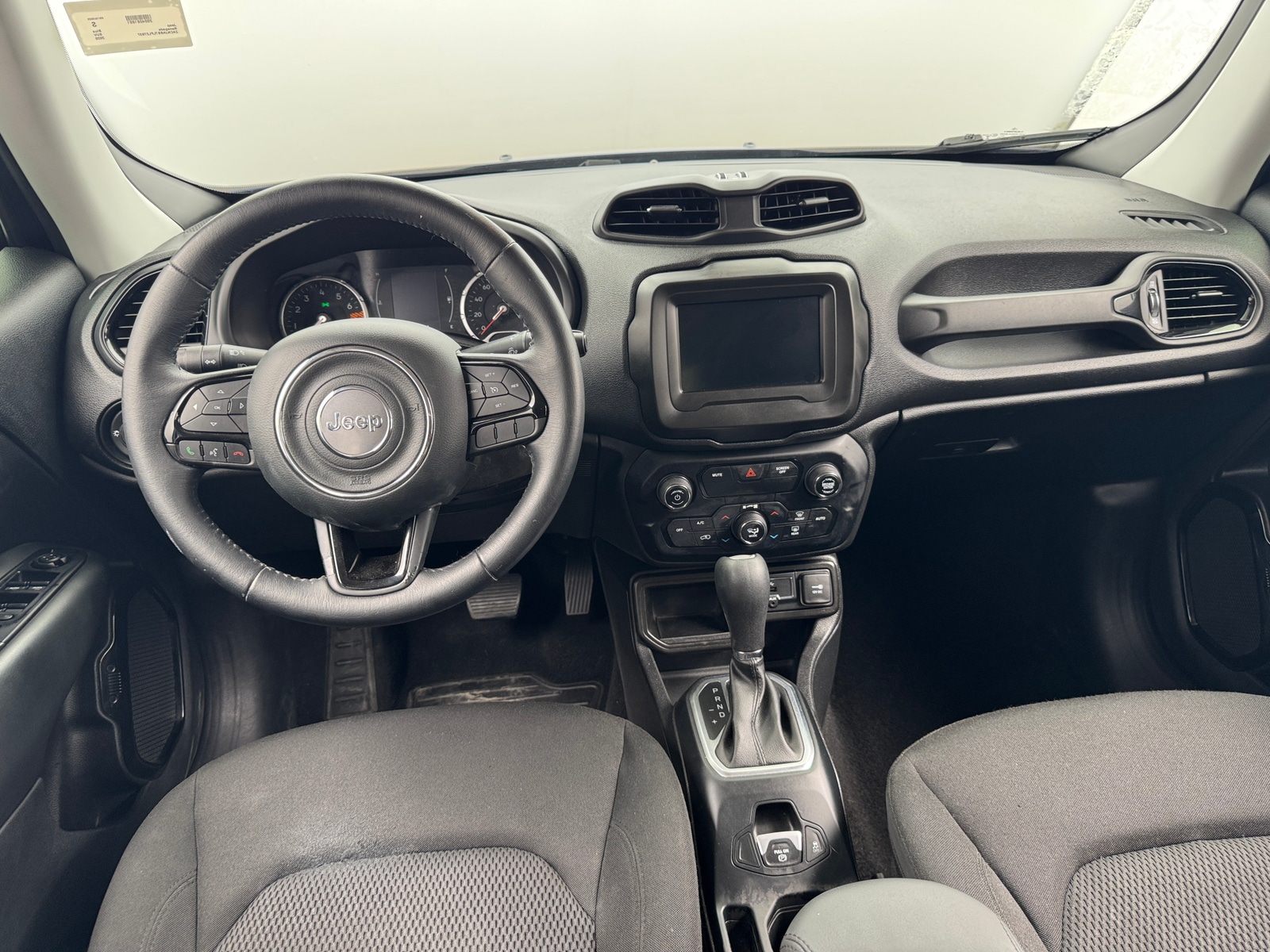 Thumbnail: 2020 Jeep Renegade - 3