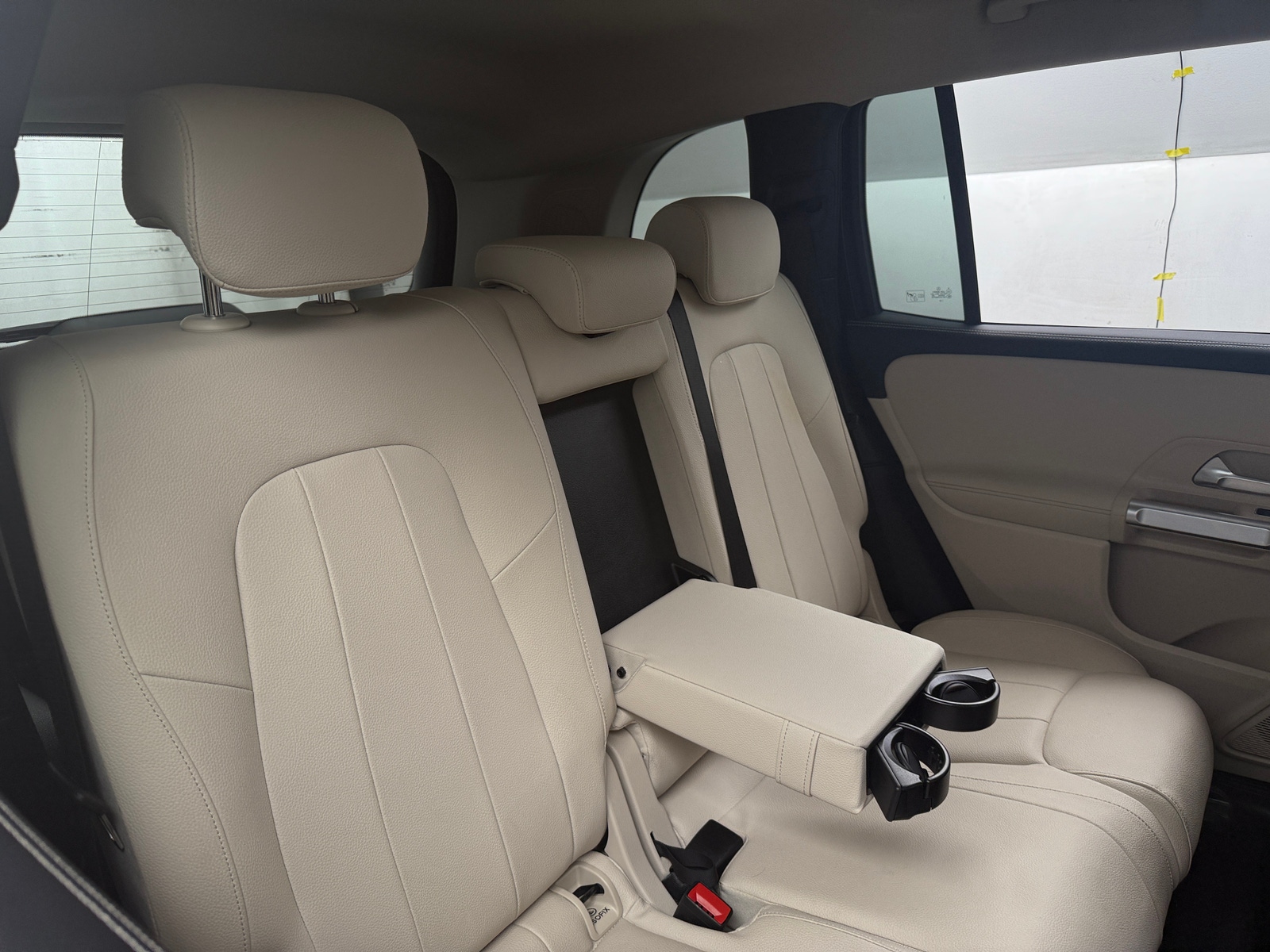 Thumbnail: 2022 Mercedes-Benz GLB - 5