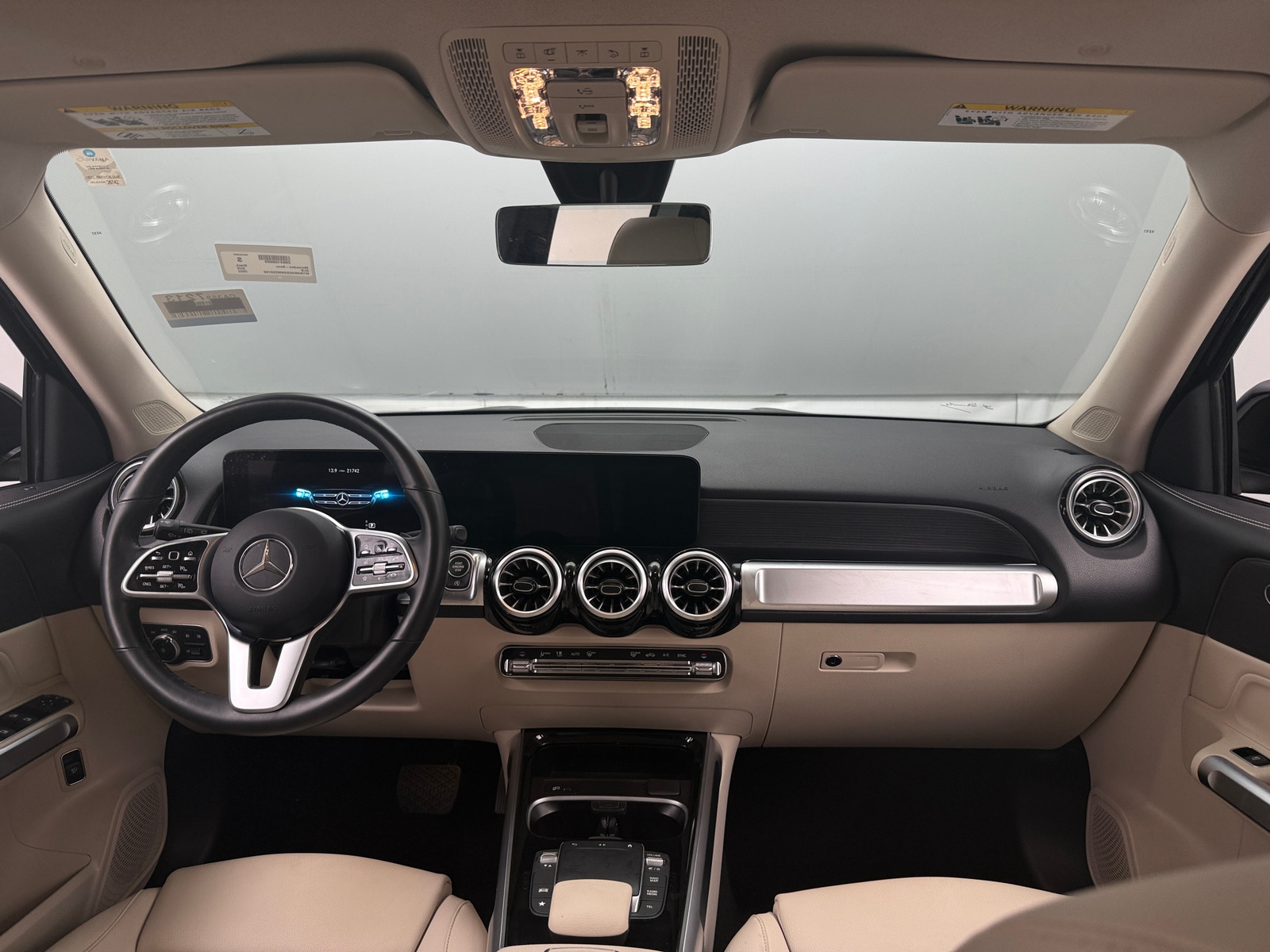 Thumbnail: 2022 Mercedes-Benz GLB - 2