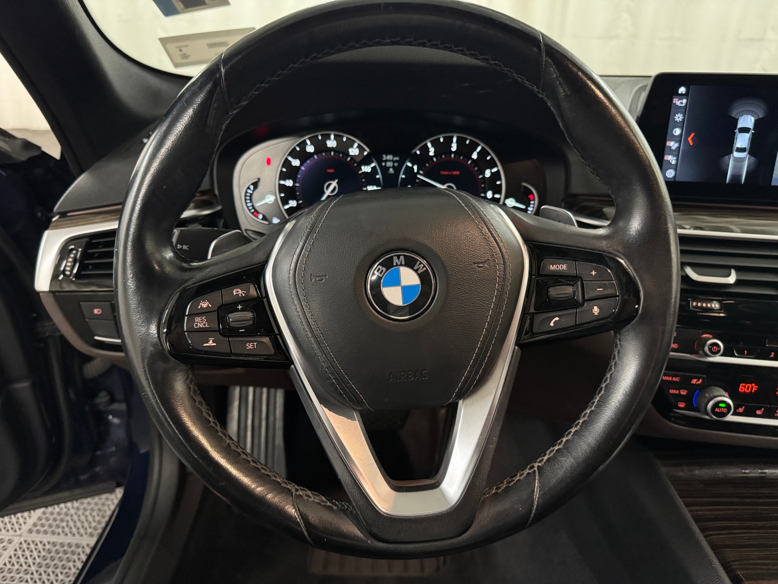 Thumbnail: 2018 BMW 5 Series - 4