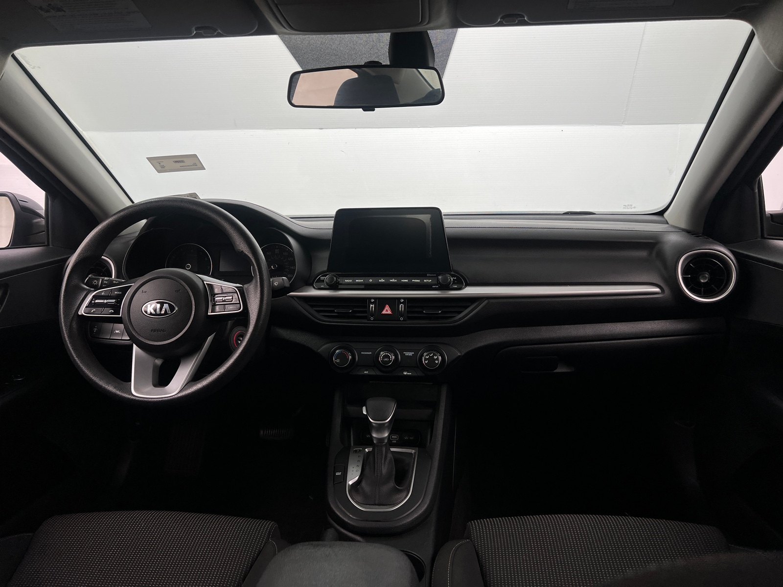 Thumbnail: 2020 Kia Forte - 3