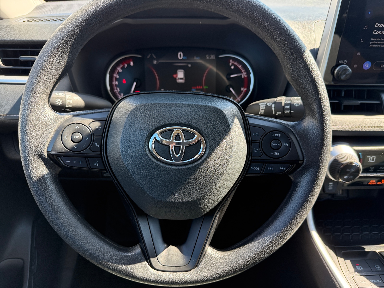 Thumbnail: 2025 Toyota RAV4 - 5