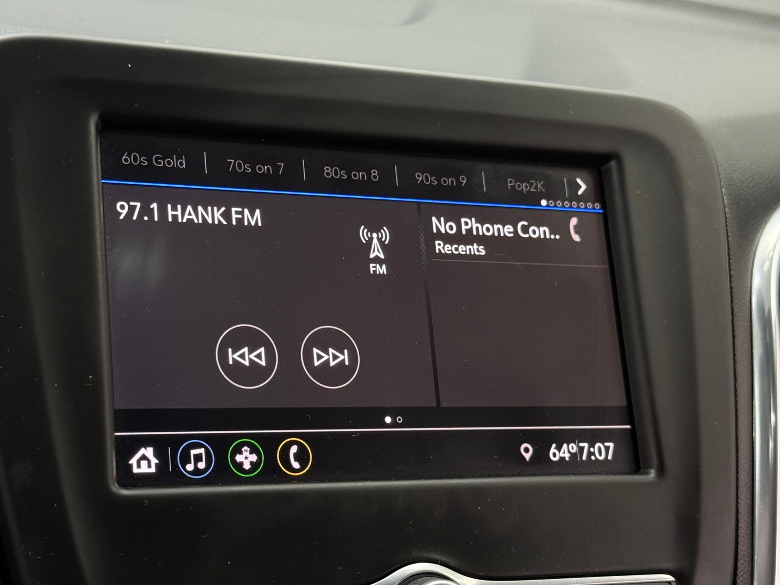 Thumbnail: 2020 Chevrolet Equinox - 4