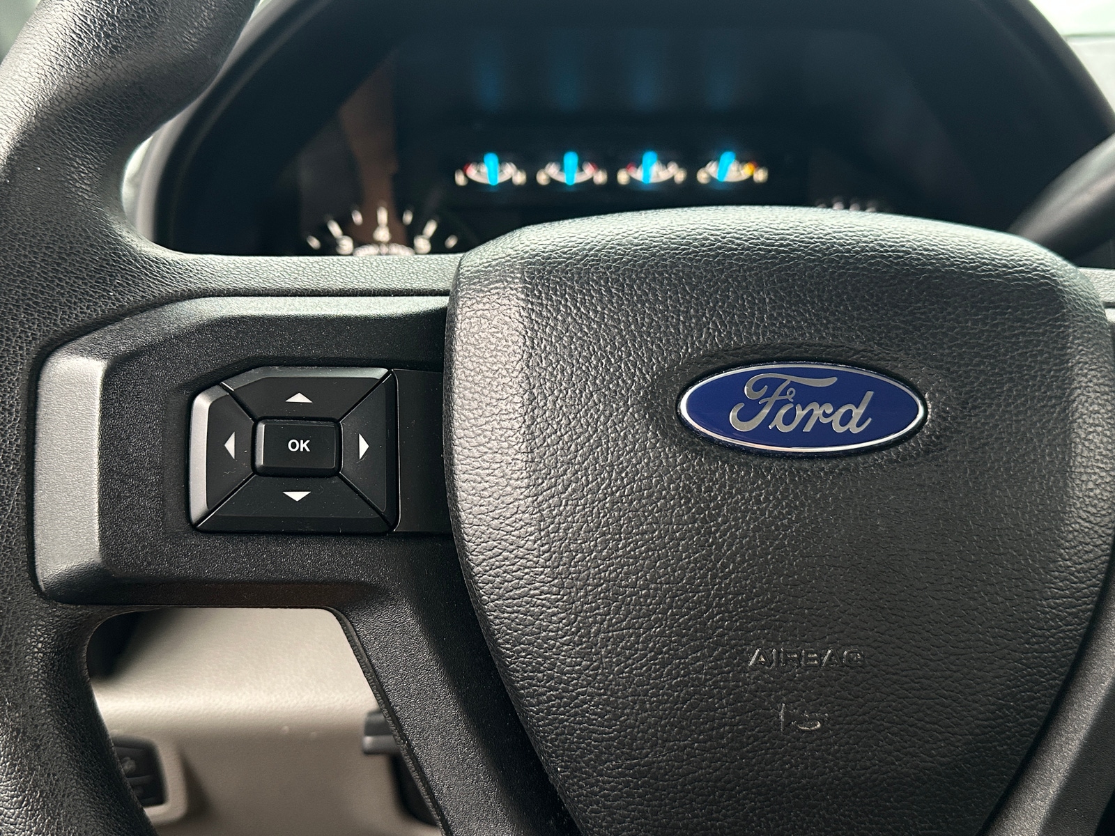Thumbnail: 2015 Ford Econoline - 5