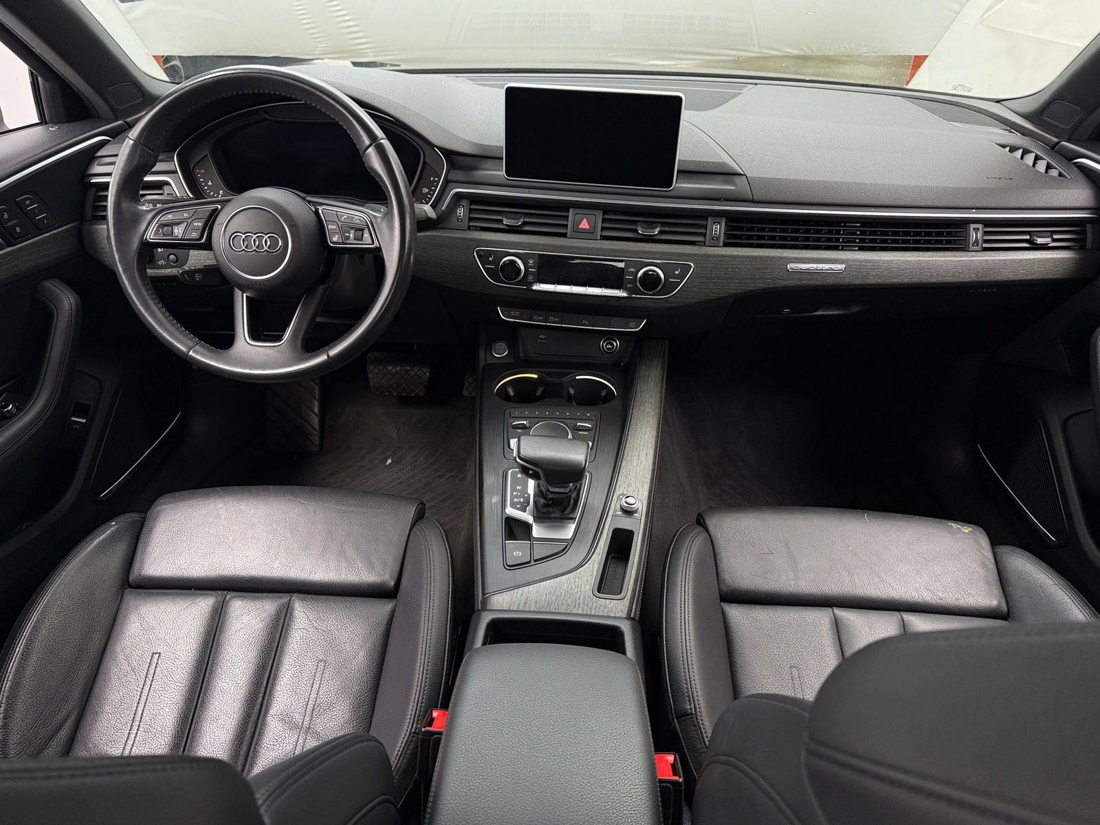 Thumbnail: 2019 Audi A4 - 3