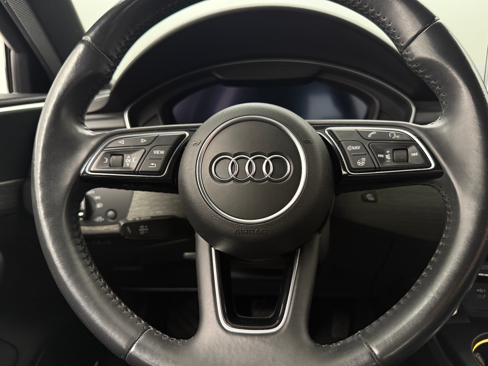 Thumbnail: 2019 Audi A4 - 5
