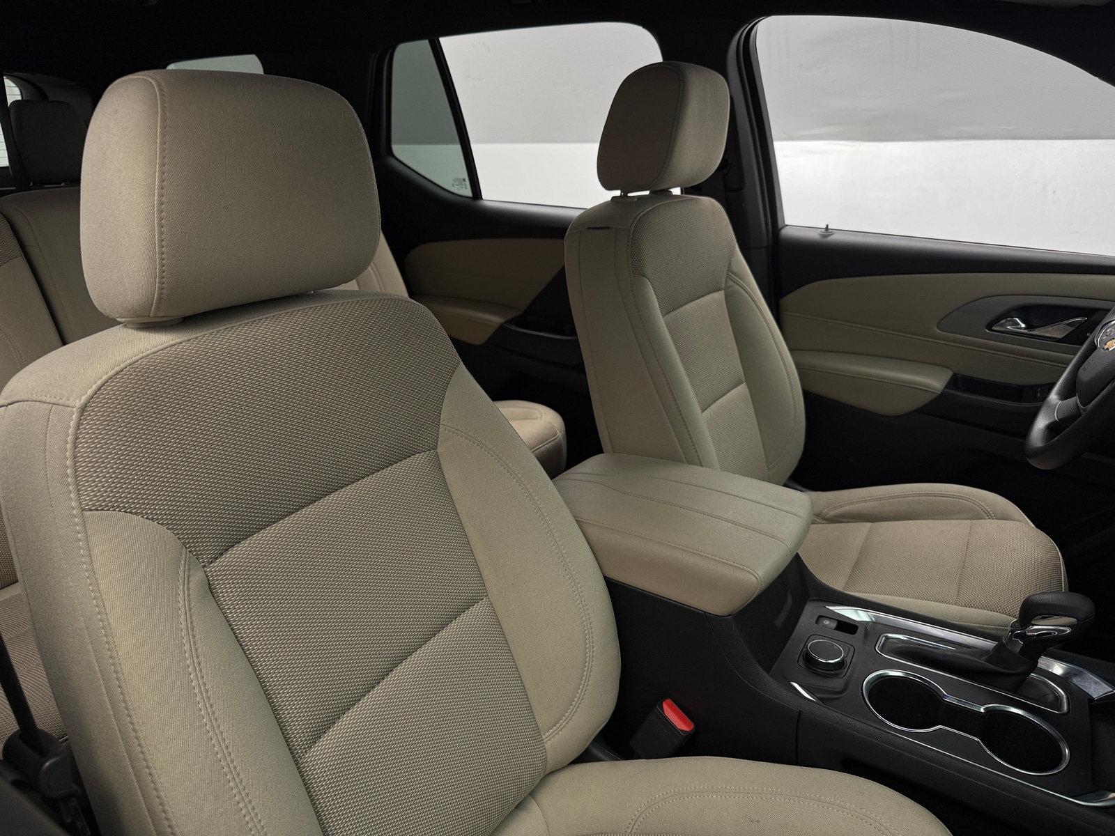 Thumbnail: 2022 Chevrolet Traverse - 2