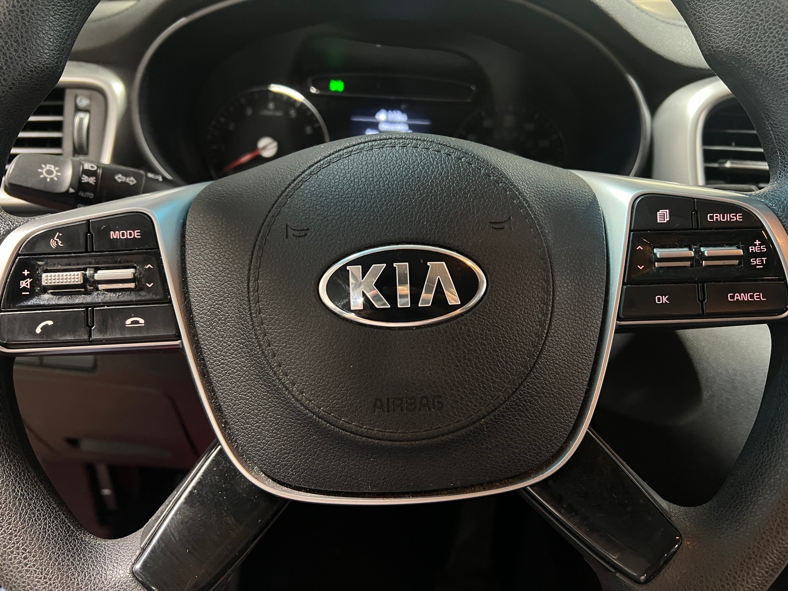 Thumbnail: 2019 Kia Sorento - 5