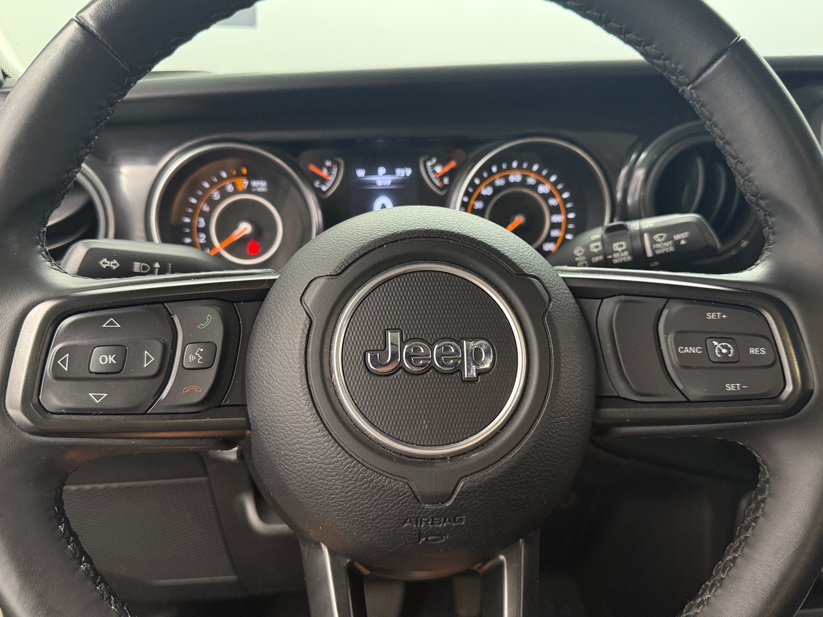 Thumbnail: 2022 Jeep Wrangler - 5