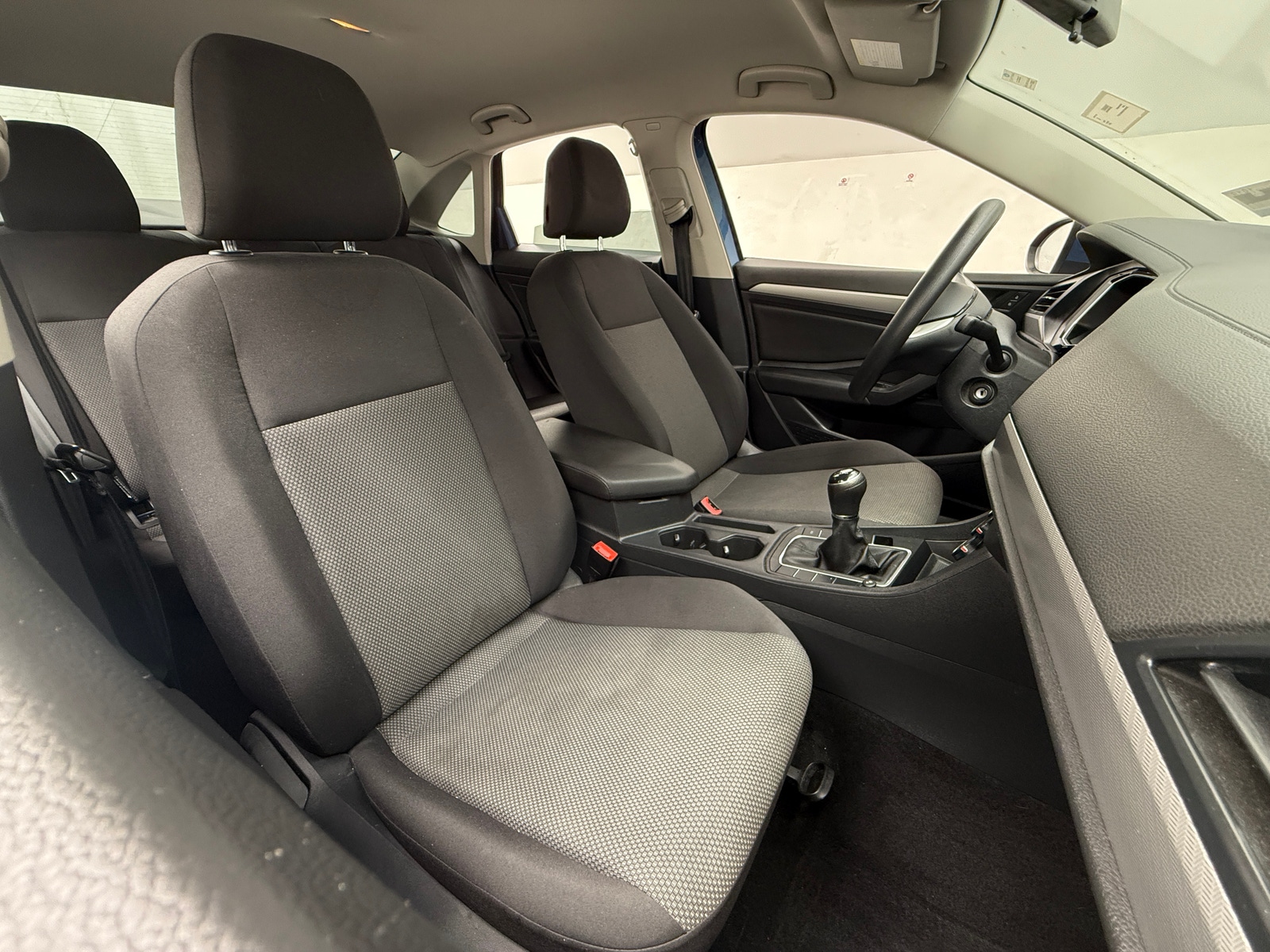 Thumbnail: 2019 Volkswagen Jetta - 2