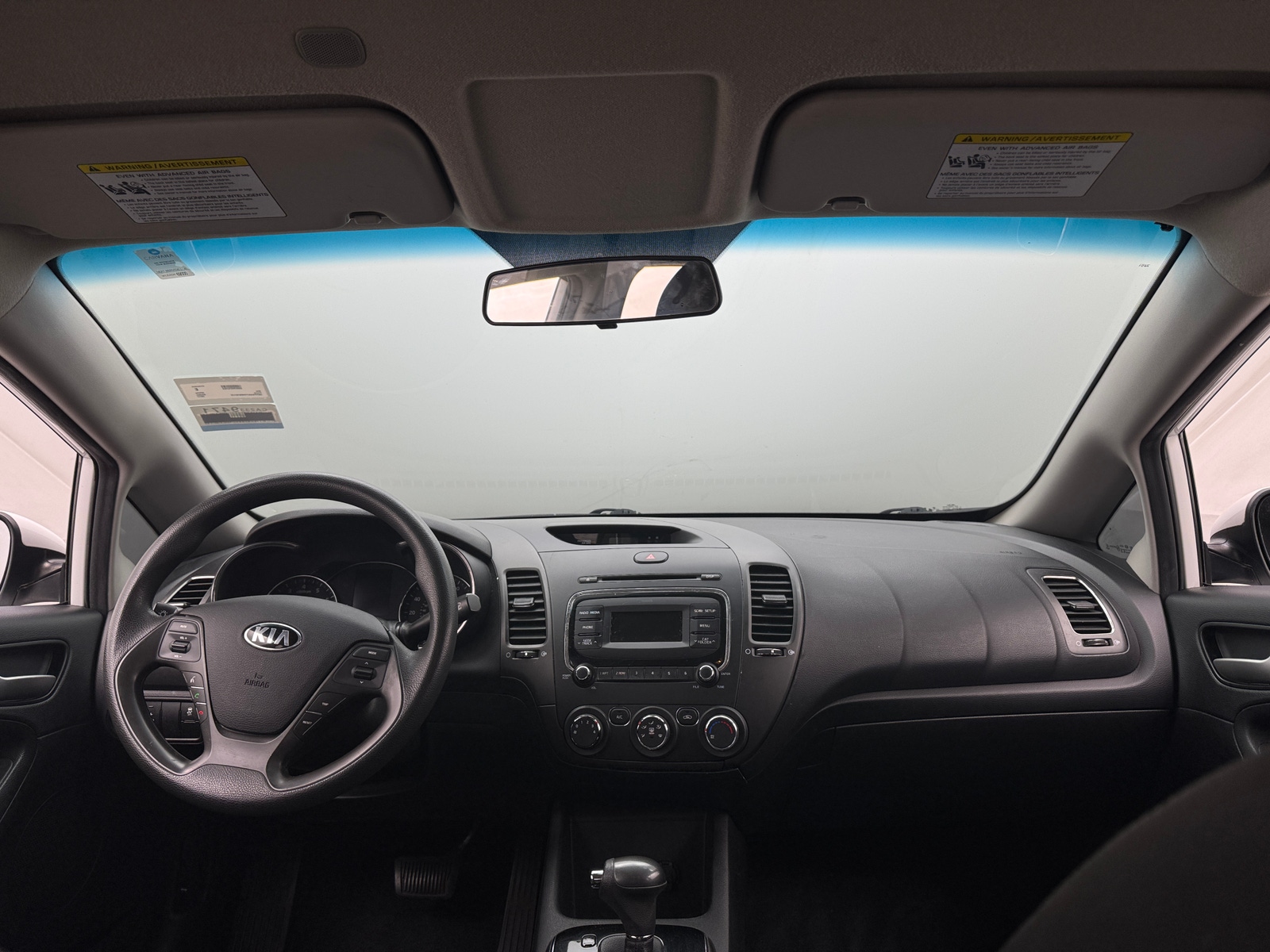 Thumbnail: 2017 Kia Forte - 3