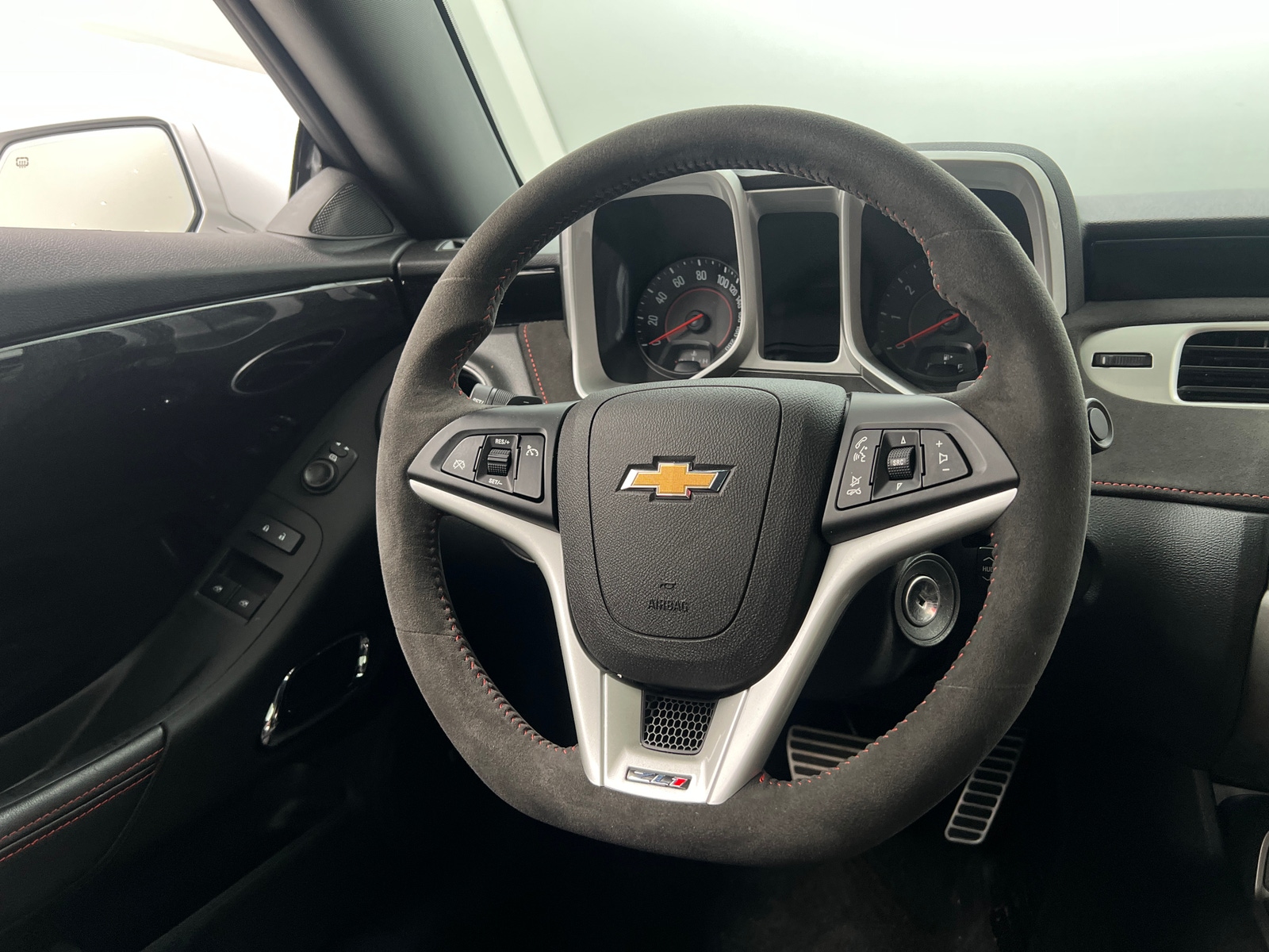 Thumbnail: 2015 Chevrolet Camaro - 3