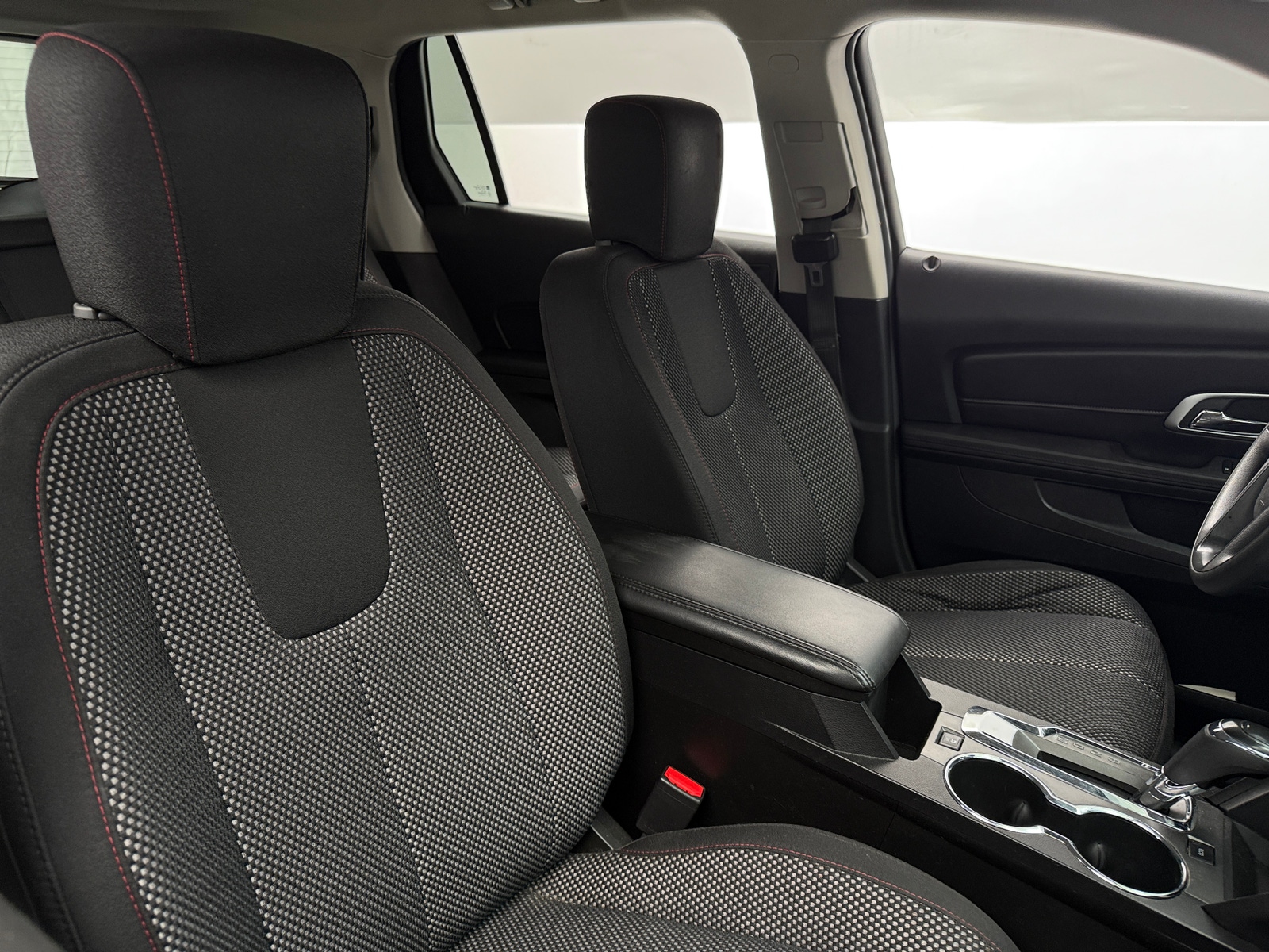 Thumbnail: 2017 GMC Terrain - 2