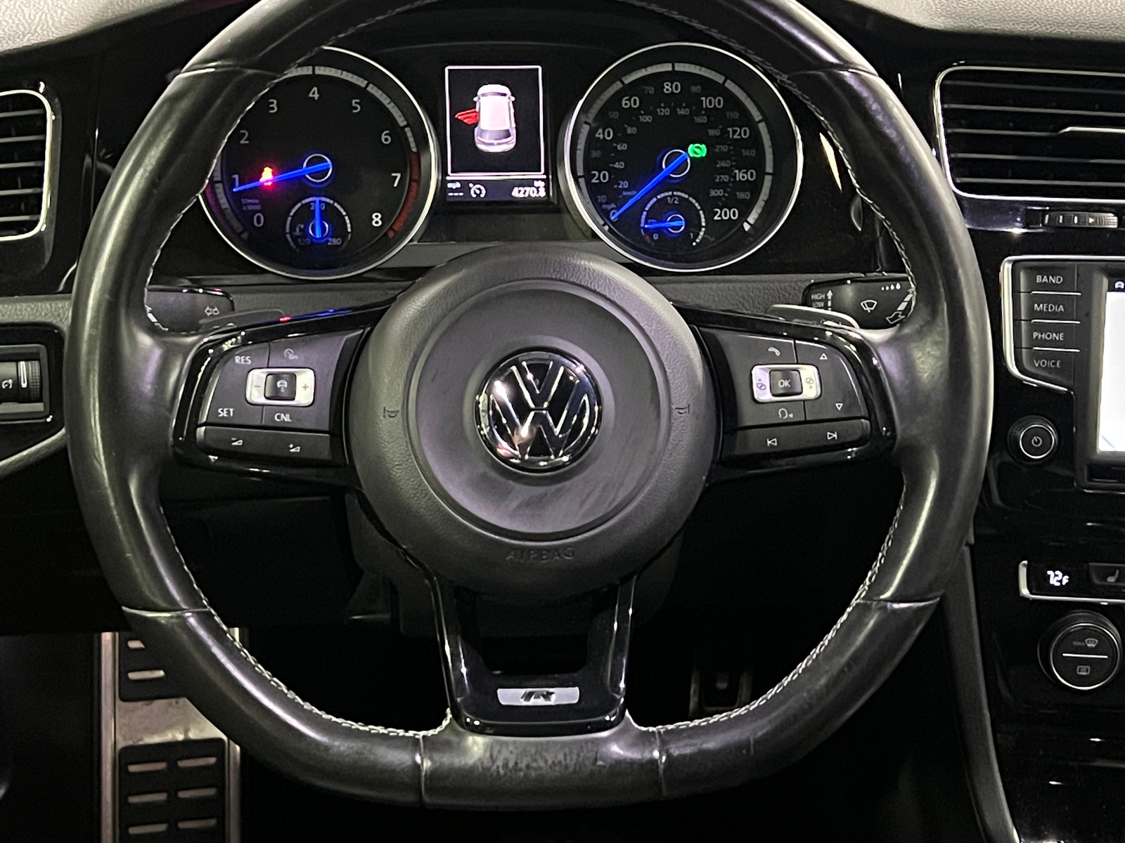 Thumbnail: 2016 Volkswagen Golf - 4