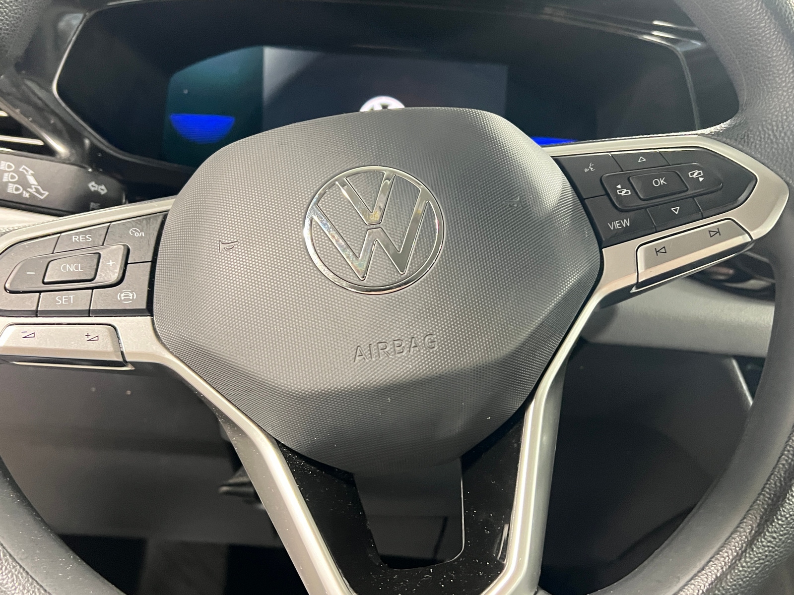 Thumbnail: 2022 Volkswagen Taos - 5