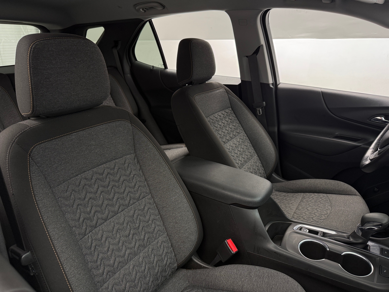Thumbnail: 2022 Chevrolet Equinox - 2