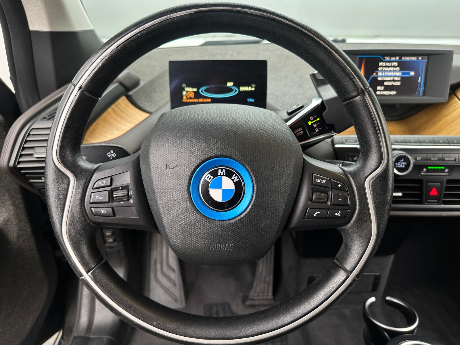 Thumbnail: 2016 BMW i3 - 4