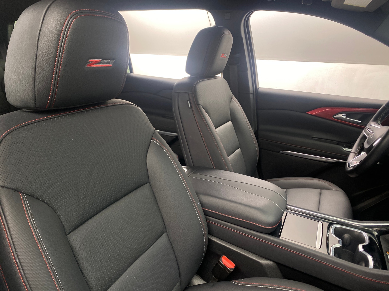 Thumbnail: 2024 Chevrolet Traverse - 2
