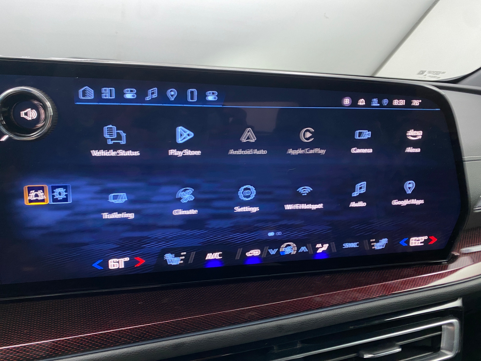 Thumbnail: 2024 Chevrolet Traverse - 4