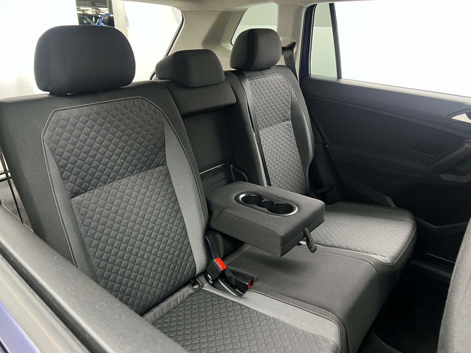 Thumbnail: 2021 Volkswagen Tiguan - 6