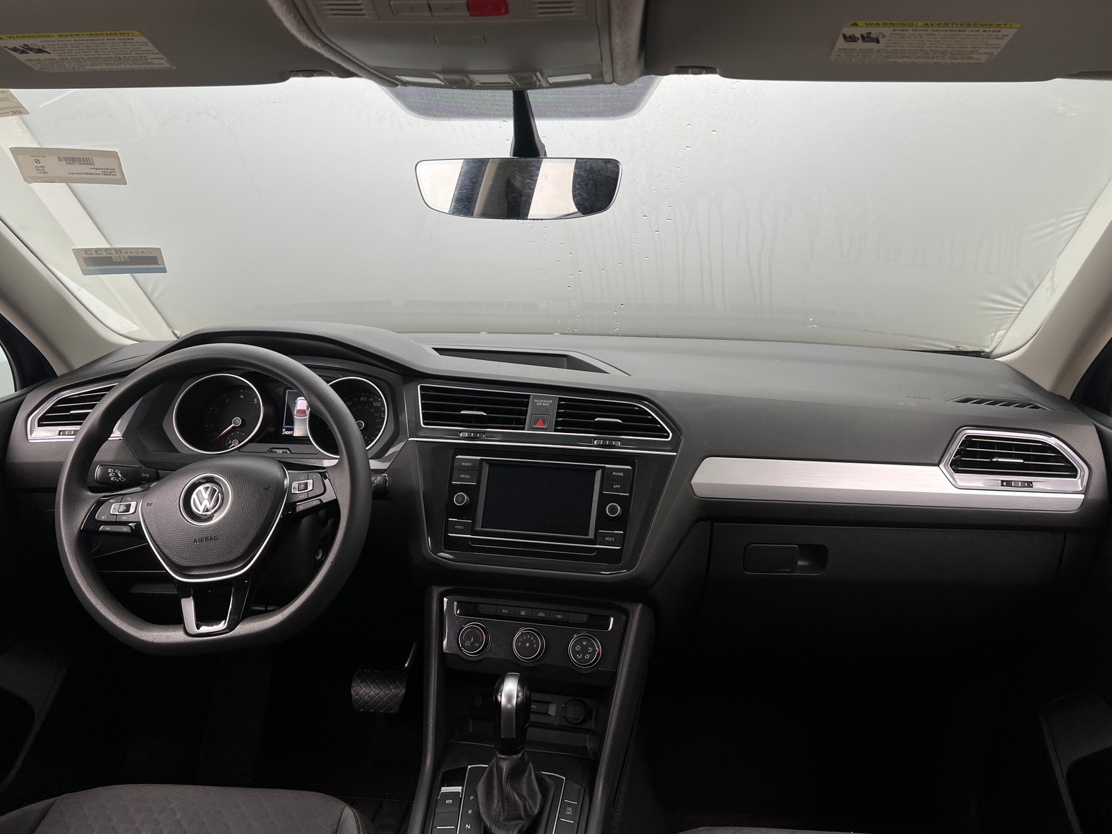 Thumbnail: 2021 Volkswagen Tiguan - 3