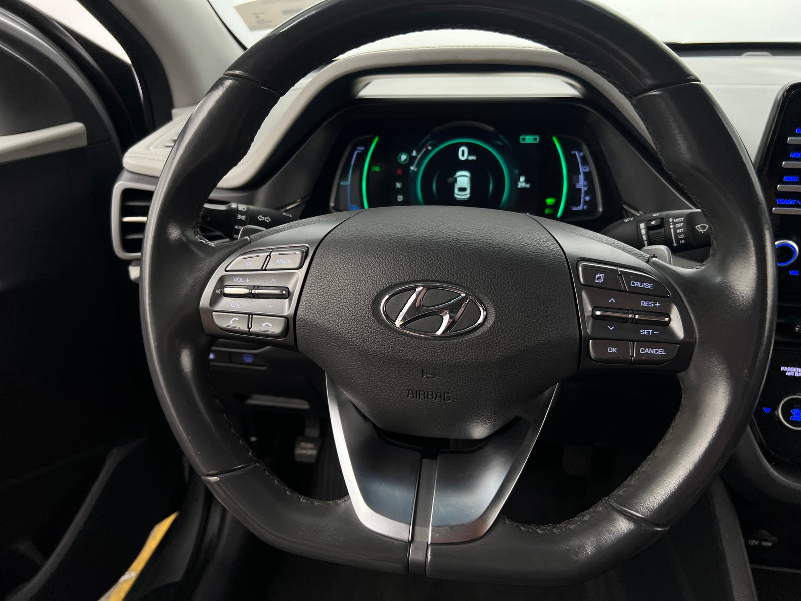 Thumbnail: 2020 Hyundai Ioniq - 5