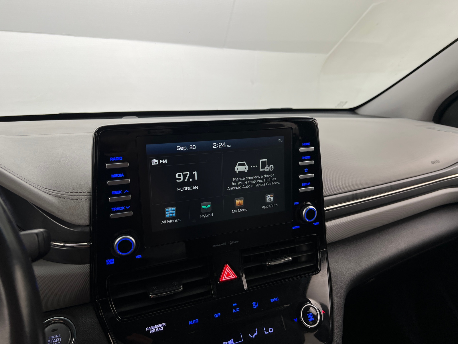 Thumbnail: 2020 Hyundai Ioniq - 4