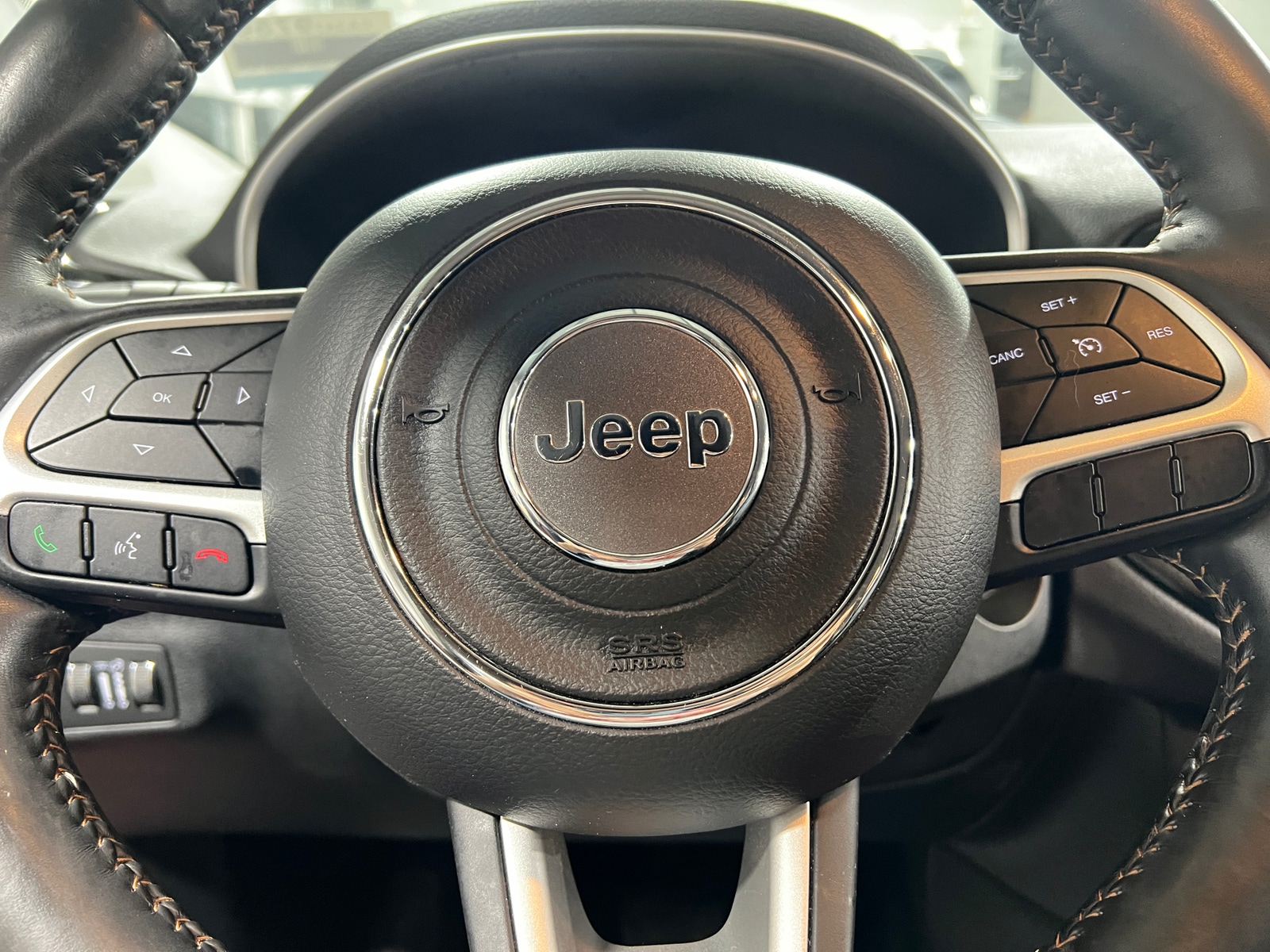 Thumbnail: 2018 Jeep Compass - 4