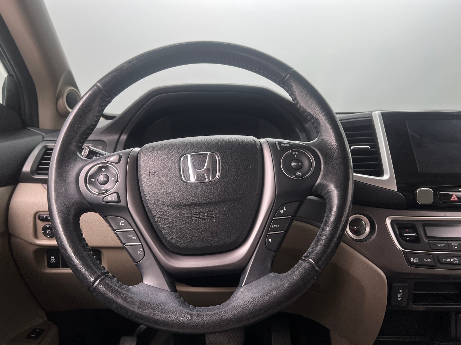 Thumbnail: 2018 Honda Pilot - 4