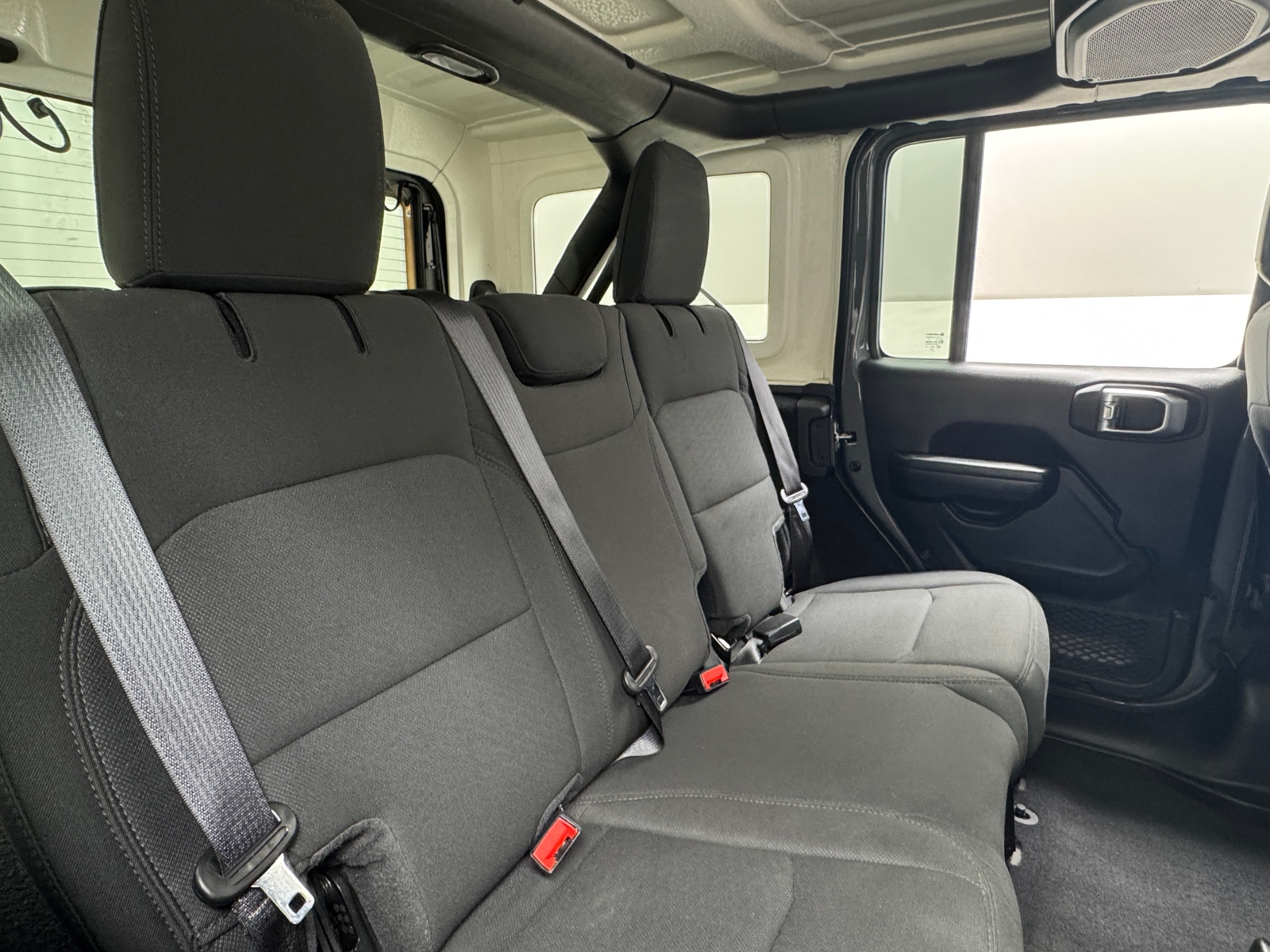 Thumbnail: 2021 Jeep Wrangler - 6