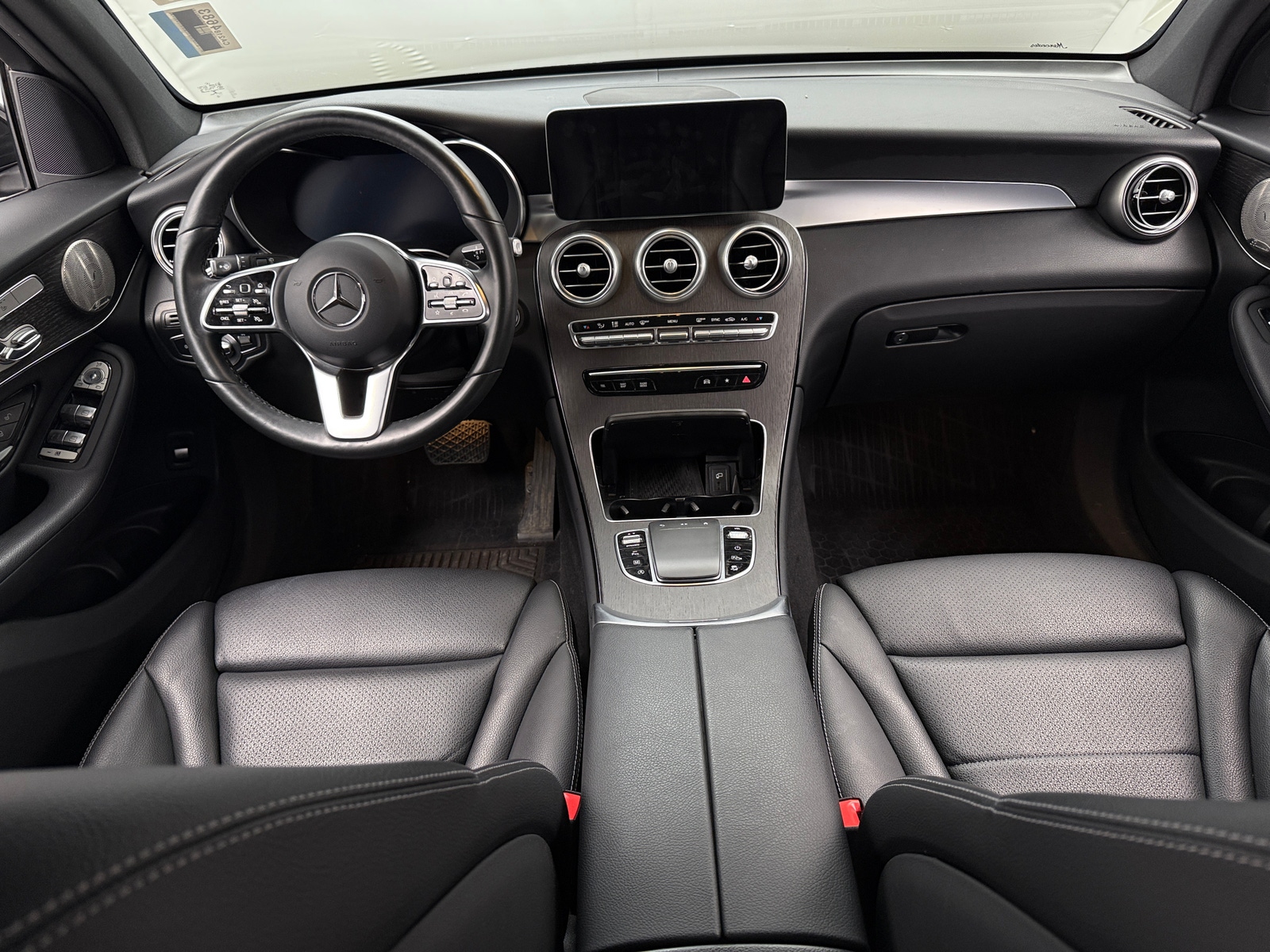 Thumbnail: 2021 Mercedes-Benz GLC - 2