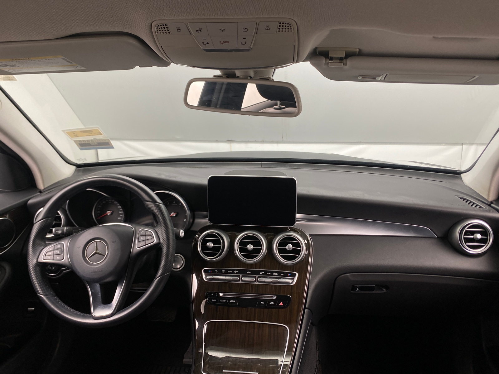 Thumbnail: 2016 Mercedes-Benz GLC - 2